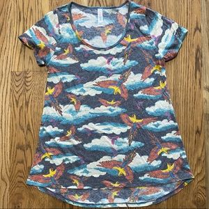 LuLaRoe Classic T - Size Small